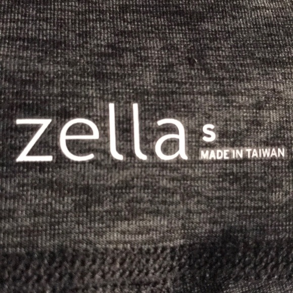 🛍Zella Lived In Gray Capri - Picture 9 of 10